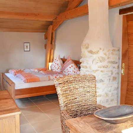 Apartment Le Paradis Des Gourmands, De Paix Et De Quietude - Detente, Serenite Et Relaxation Profonde ! Saint-Jean-de-Cole